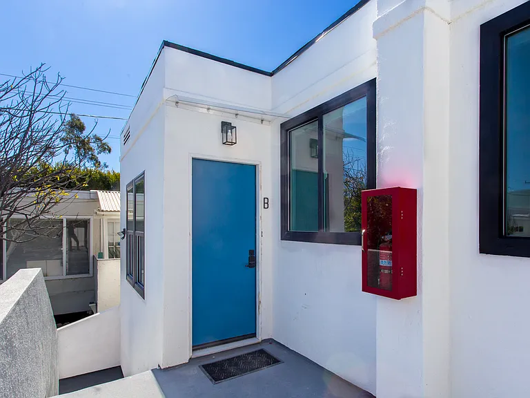 1256 Princeton St #B — Photo 4