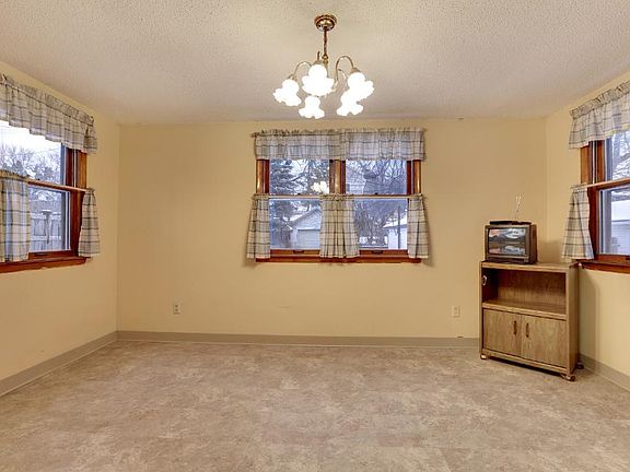 5th image of 1125 Randolph Ave