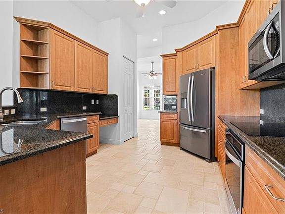 5th image of 20381 Foxworth CIR