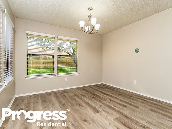 5th image of 6944 Loma Vista Dr