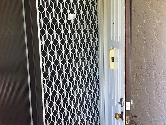 3rd image of 302 Wingfoot Dr APT C