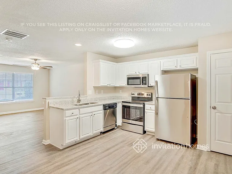 408 Kendall Ln — Photo 9
