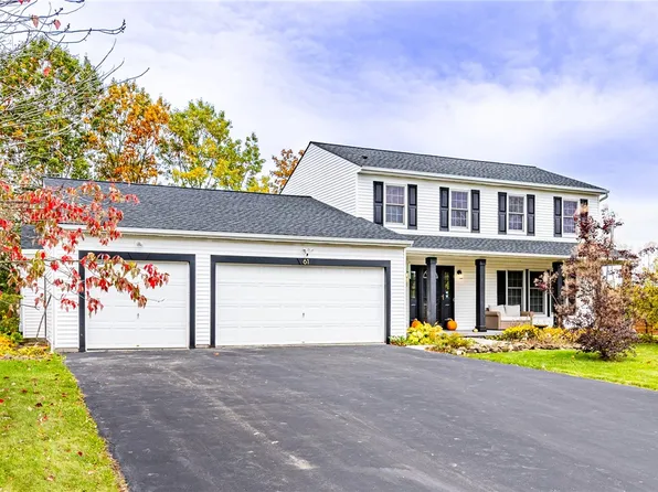 61 Hillcrest Dr, Hamlin, NY 14464