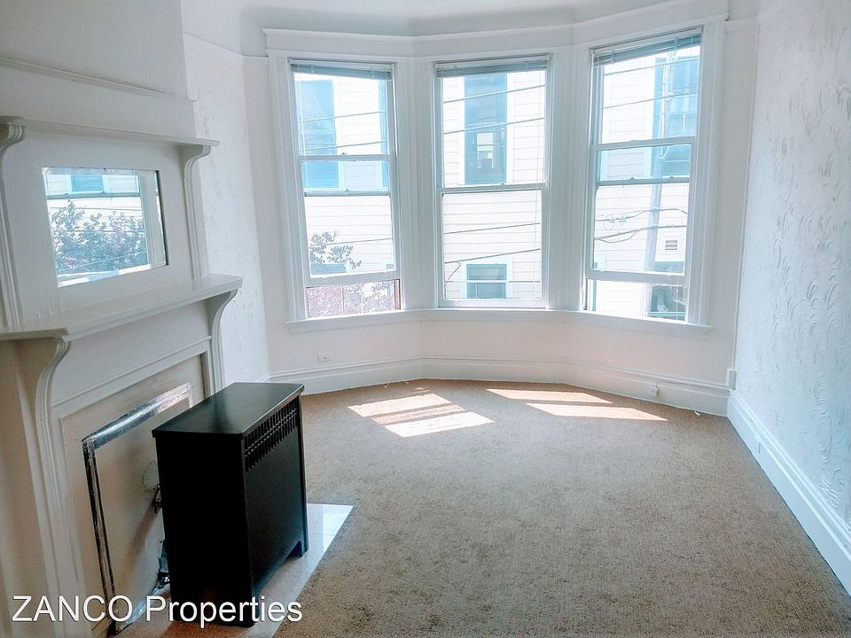 1st image of 132 Clinton Park APT 3