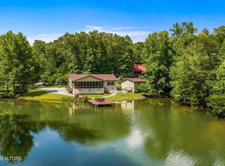 877 Laurel Lake Cir, Madisonville, TN 37354