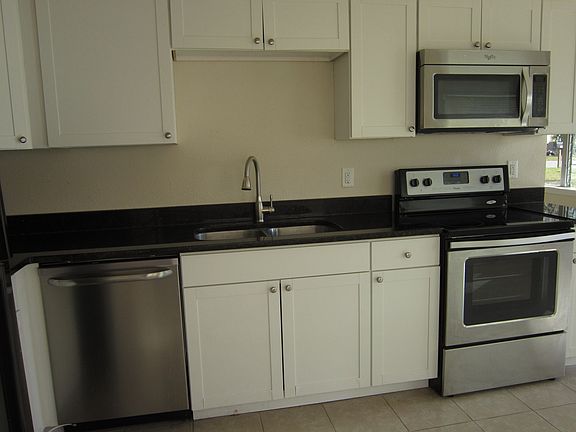 2nd image of 1307 Bryn Mawr Ave