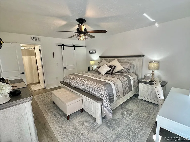 636 E Gilchrist Ct #2A — Photo 11