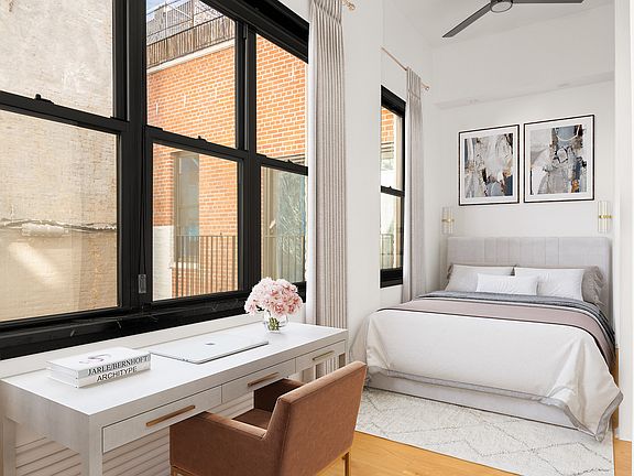 3rd image of 87 Saint Marks Pl APT 1D