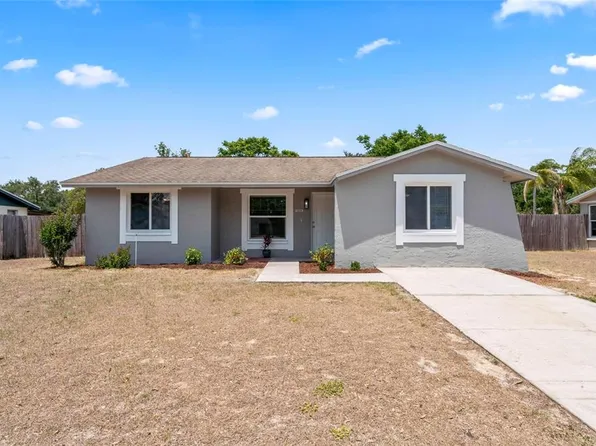 2214 Selkirk St, Valrico, FL 33594