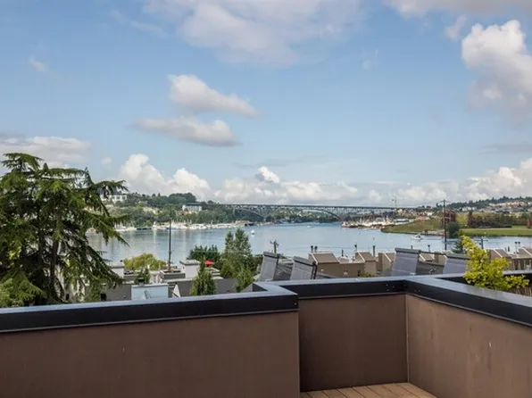 2351 Yale Ave E, Seattle, WA 98102