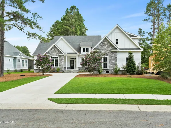 378 Autumn Pheasant Loop NW, Calabash, NC 28467