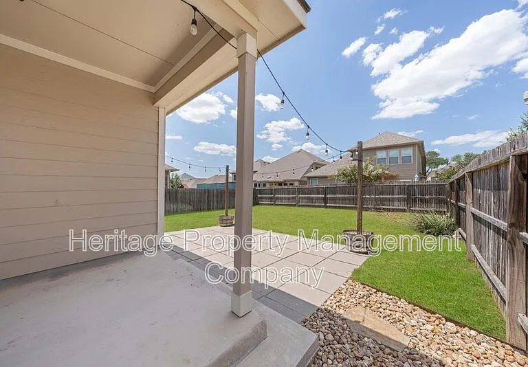 6083 Akin Cir — Photo 33