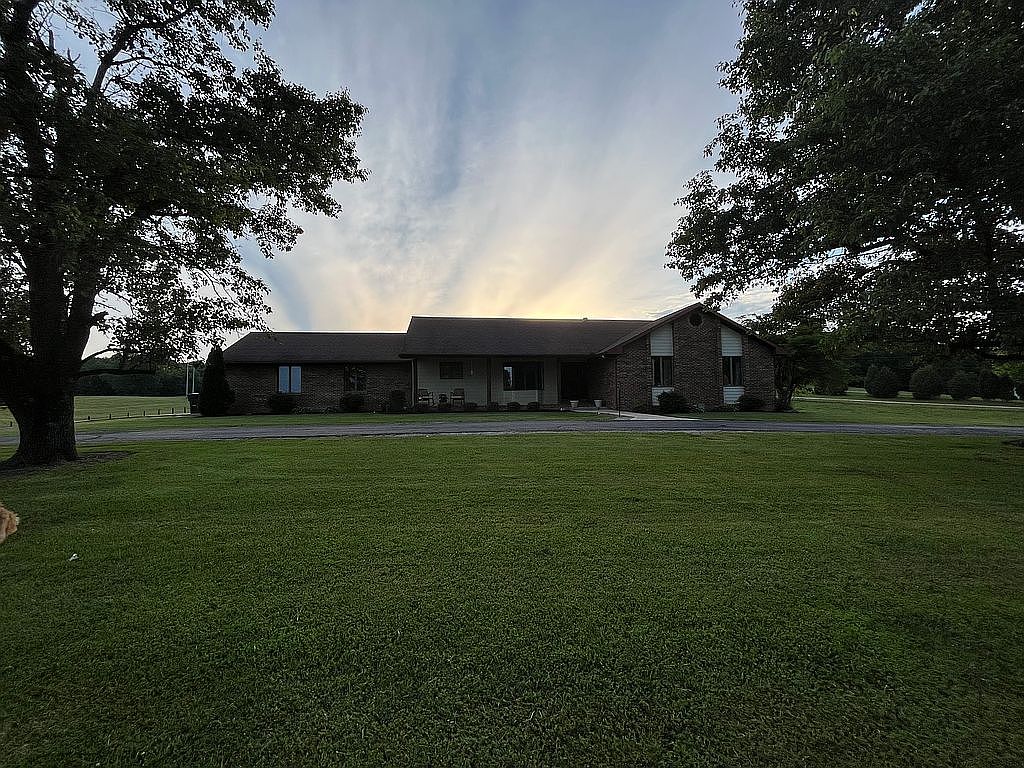 970 Greenbriar Rd, Utica, KY 42376 Zillow