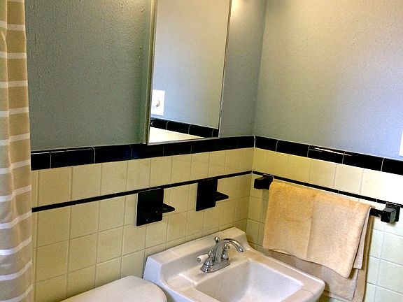 3rd image of 807 P St