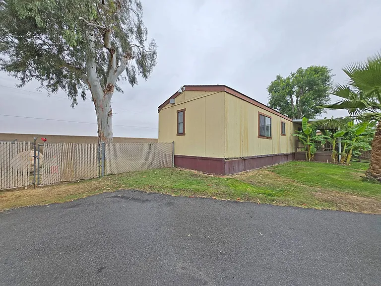8633 E Brundage Ln #MH-2 — Photo 32