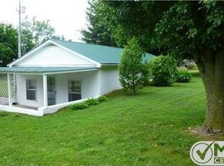 205 Pond Rd, Cottontown, TN 37048
