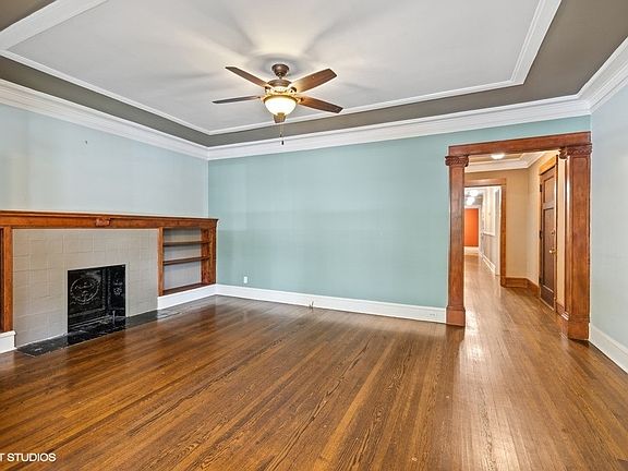 3rd image of 5457 S Hyde Park Blvd APT 1N