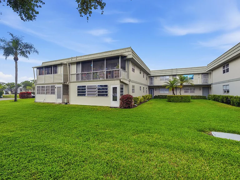 387 Flanders Way #I — Photo 24