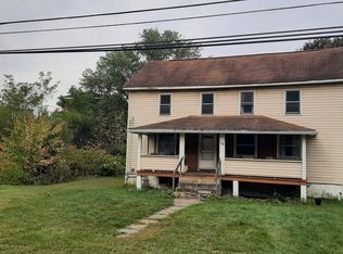 100 Tunnel St, Summerhill, PA 15958