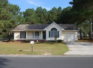101 Windsor Ln, Raeford, NC 28376
