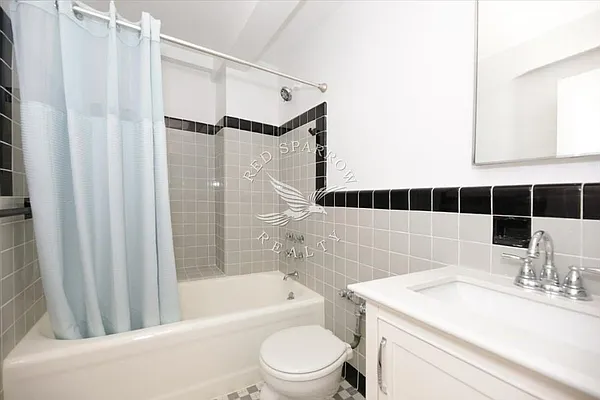 Rented by Red Sparrow Realty Group | media 10