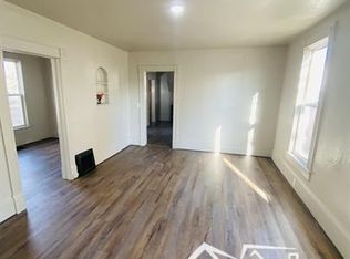 1008 Wright St, Oshkosh, WI 54901