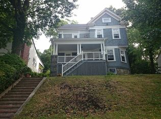 55 Redlands Rd, West Roxbury, MA 02132