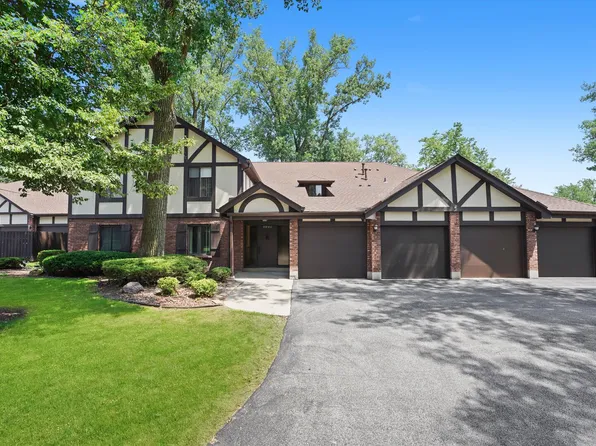 11241 S Cherry Ct #56B, Palos Hills, IL 60465