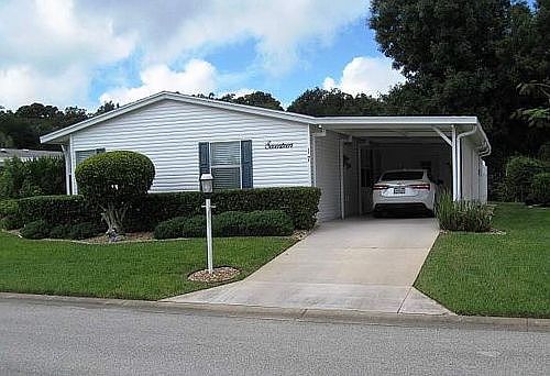 1st image of 17 Chatsworth Ln