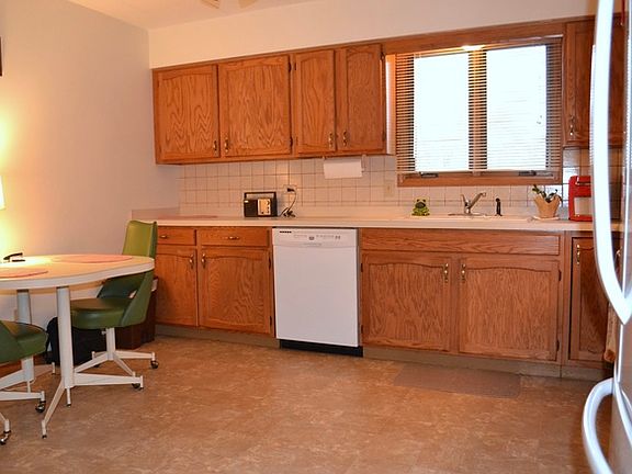 4th image of 11006 S Theresa Cir APT 2D