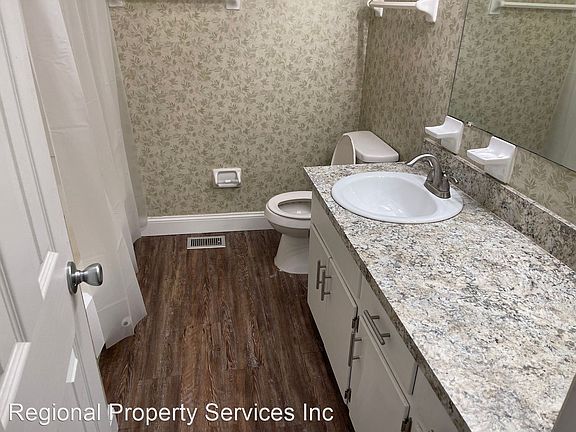 3rd image of 2630C Old Bainbridge Rd #11602602