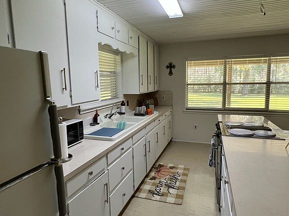5th image of 2594 County Road 474