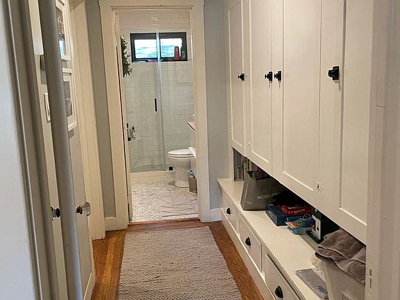 3rd image of 2231 E St