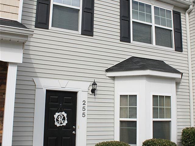 1st image of 1304 Cozart St Unit 113