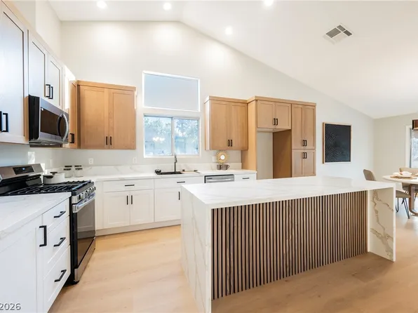 7240 Tealwood St, Las Vegas, NV 89131