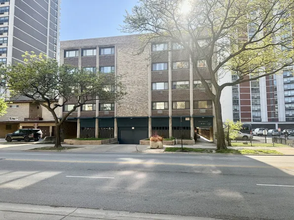 6121 N Sheridan Rd APT 5K, Chicago, IL 60660