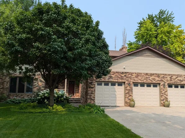 4101 17th St S, Fargo, ND 58104