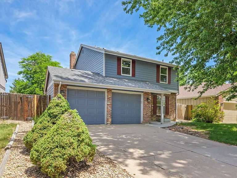 7639 E Mineral Pl — Photo 2