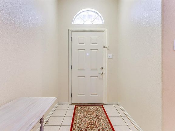 4th image of 2512 Briarcrest Dr