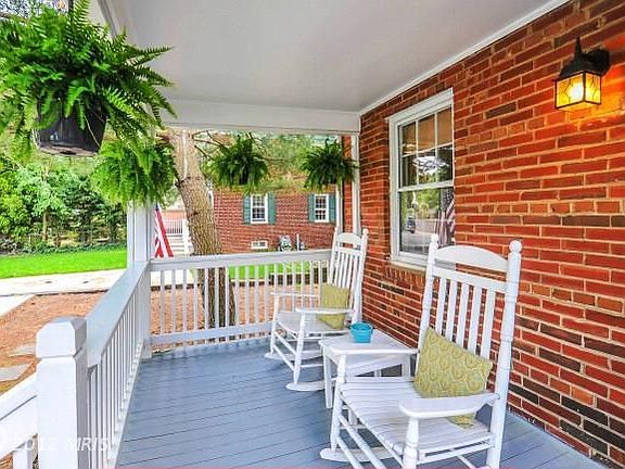 2nd image of 2709 Albemarle Dr