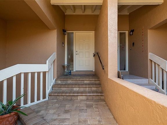 4th image of 5273 Heron Way #202