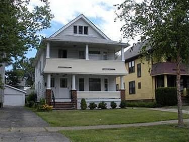 2nd image of 2165 Carabel Ave