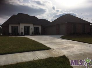 13338 Brookcrest Dr, Walker, LA 70785