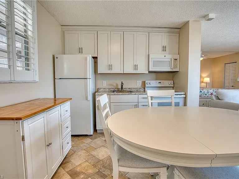 5500 Bonita Beach Rd #601 — Photo 6