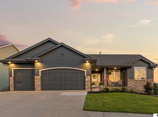 17209 Jessica Ln, Gretna, NE 68028