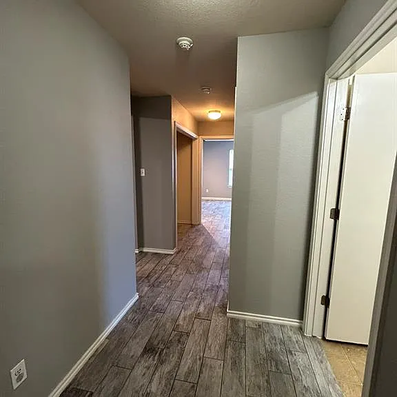130 Quarter Ave — Photo 8