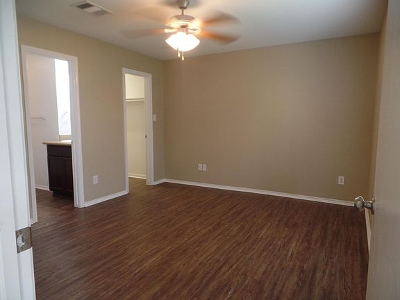 4th image of 2103 Forge Hill Rd