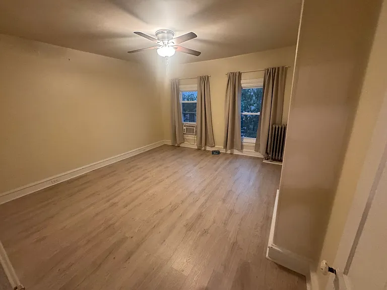 4241 Main St — Photo 11