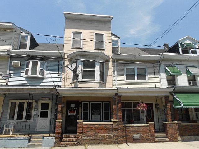 1st image of 1129 E Mahanoy St