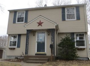 532 W Garfield St, Davenport, IA 52803